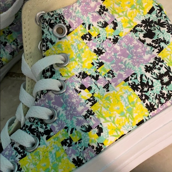 Rare Floral Converse - Picture 4 of 5